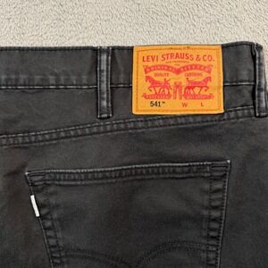 Levis 541 Athletic Taper Gray Jeans Mens 46x30 Charcoal EUC! Clean!